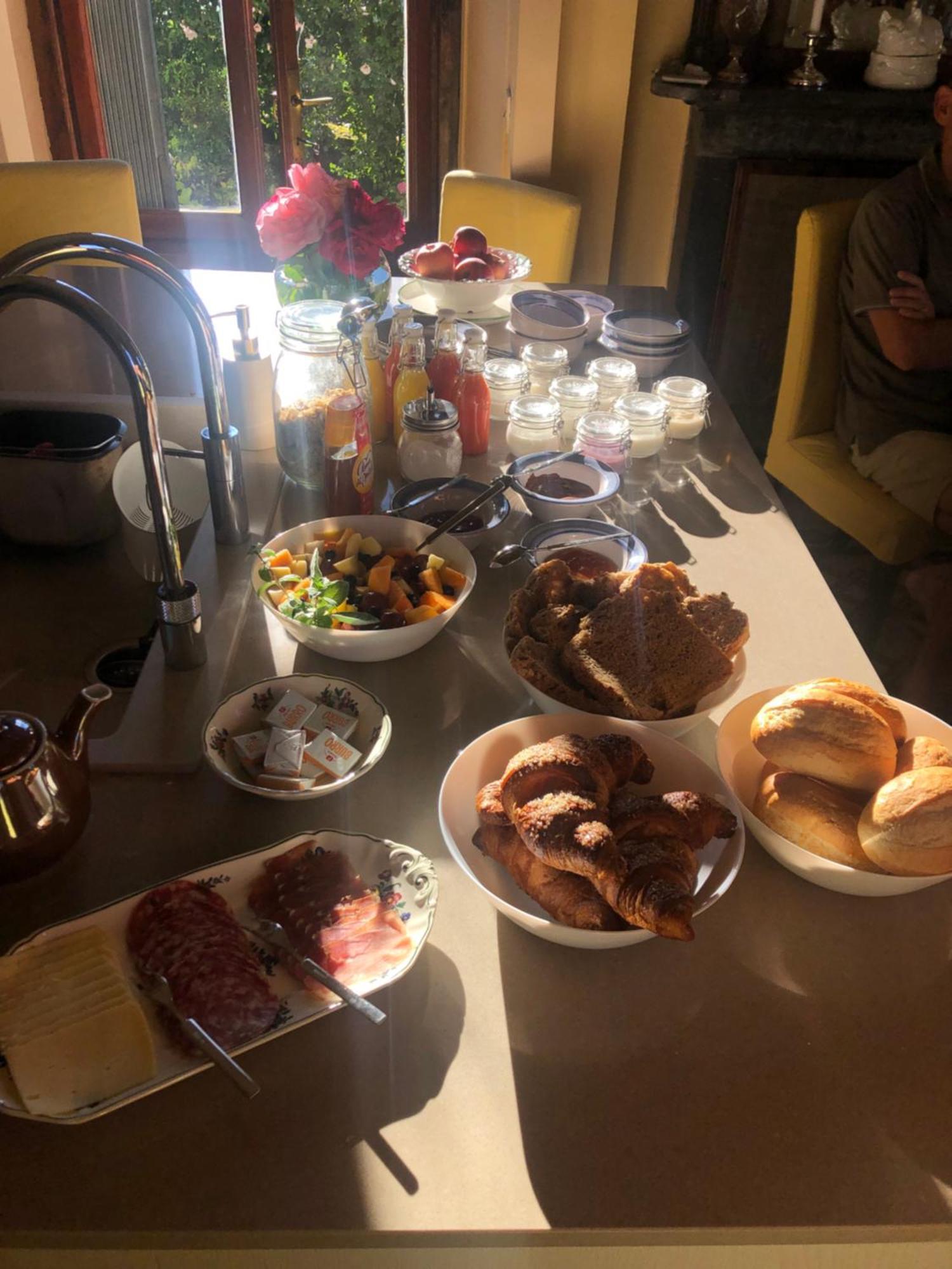 Villa Il Maiale Bianco Bed & Breakfast San Fedele Intelvi Luaran gambar